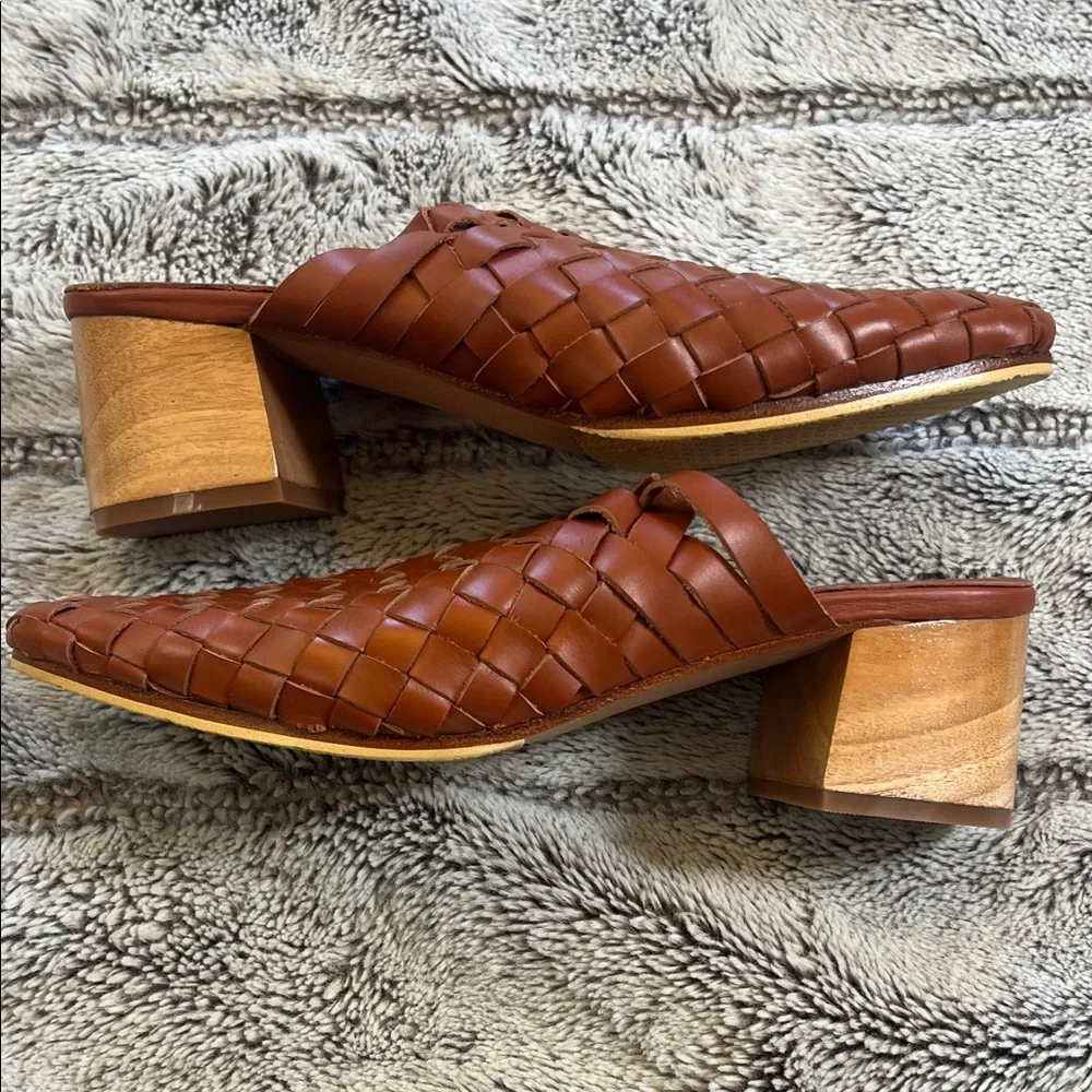 Liberte Women's Cognac Brown Woven Leather Mules - Picture 3 of 4